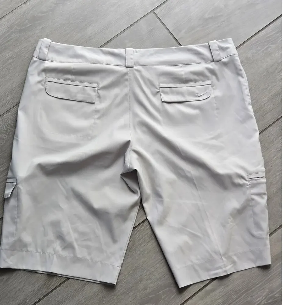 Nike Golf Tour Performance Lightweight Dri-Fit Bermuda Cargo Shorts size 16